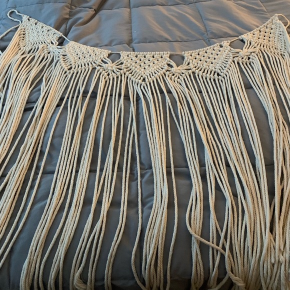 macrame wall hanging - Picture 2 of 3
